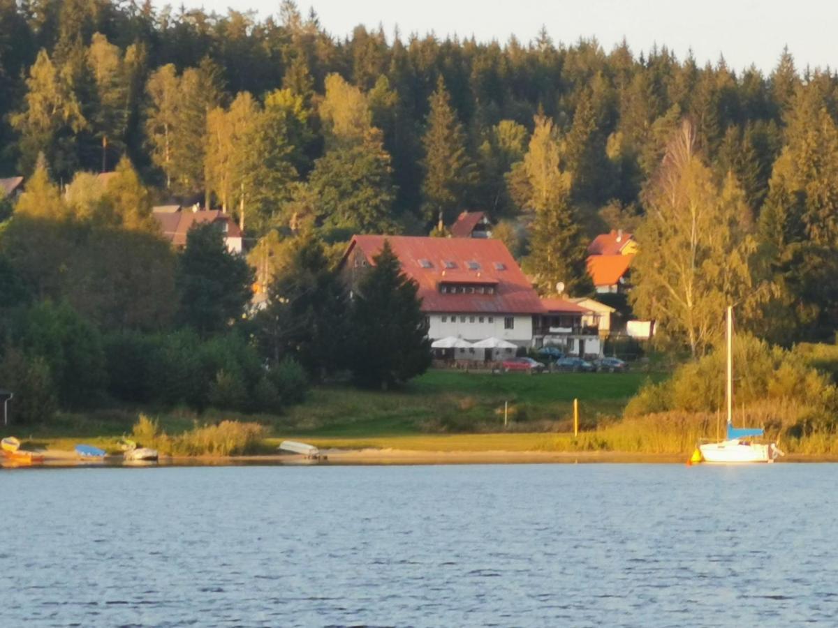 Hotel Penzion Tomy Na Pláži Frymburk Exterior foto